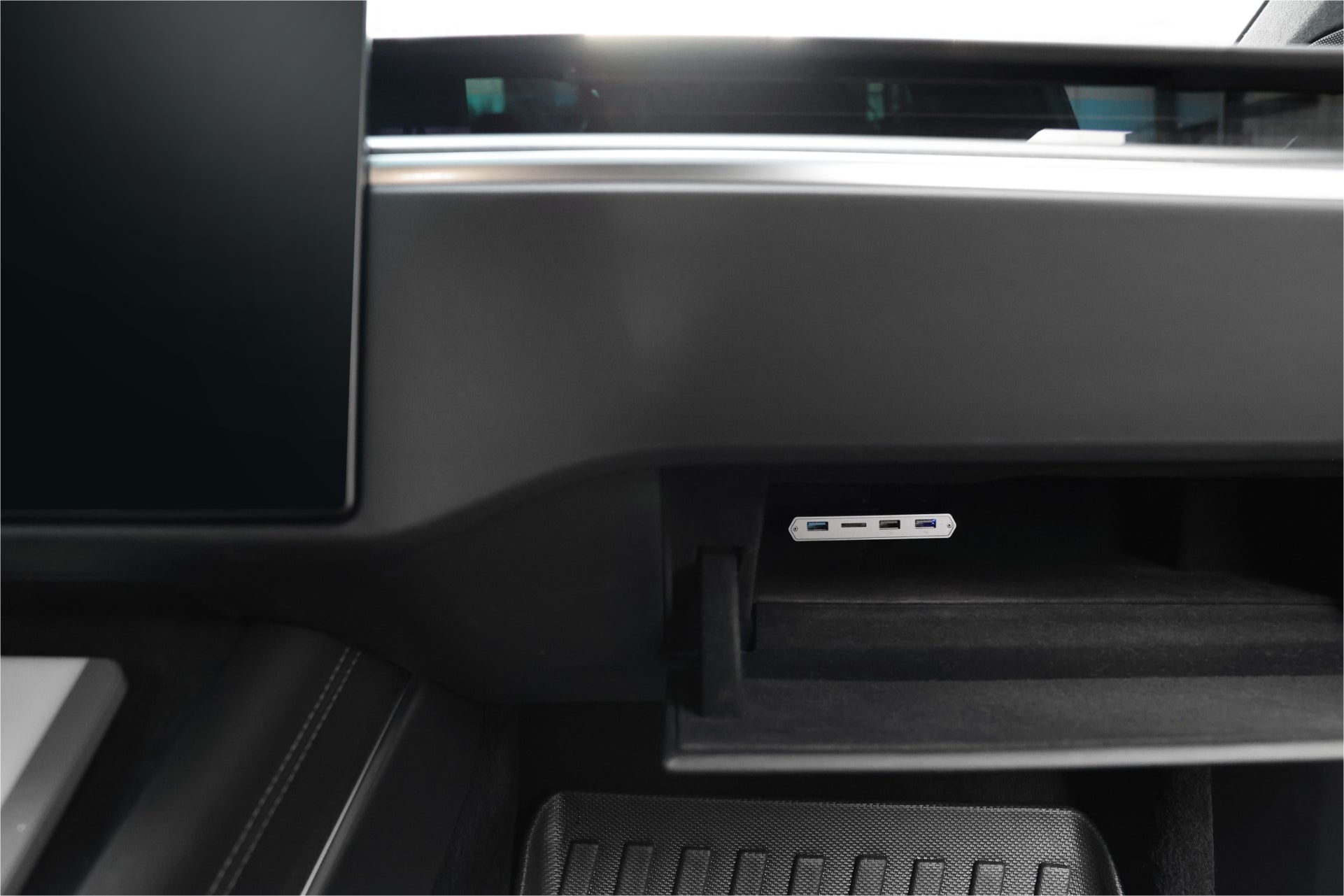 JOWUA Tesla雙用儲存HUB (讀卡器 & 原廠 USB) (Model S/X/Model 3煥新版 2024+/Cybertruck)
