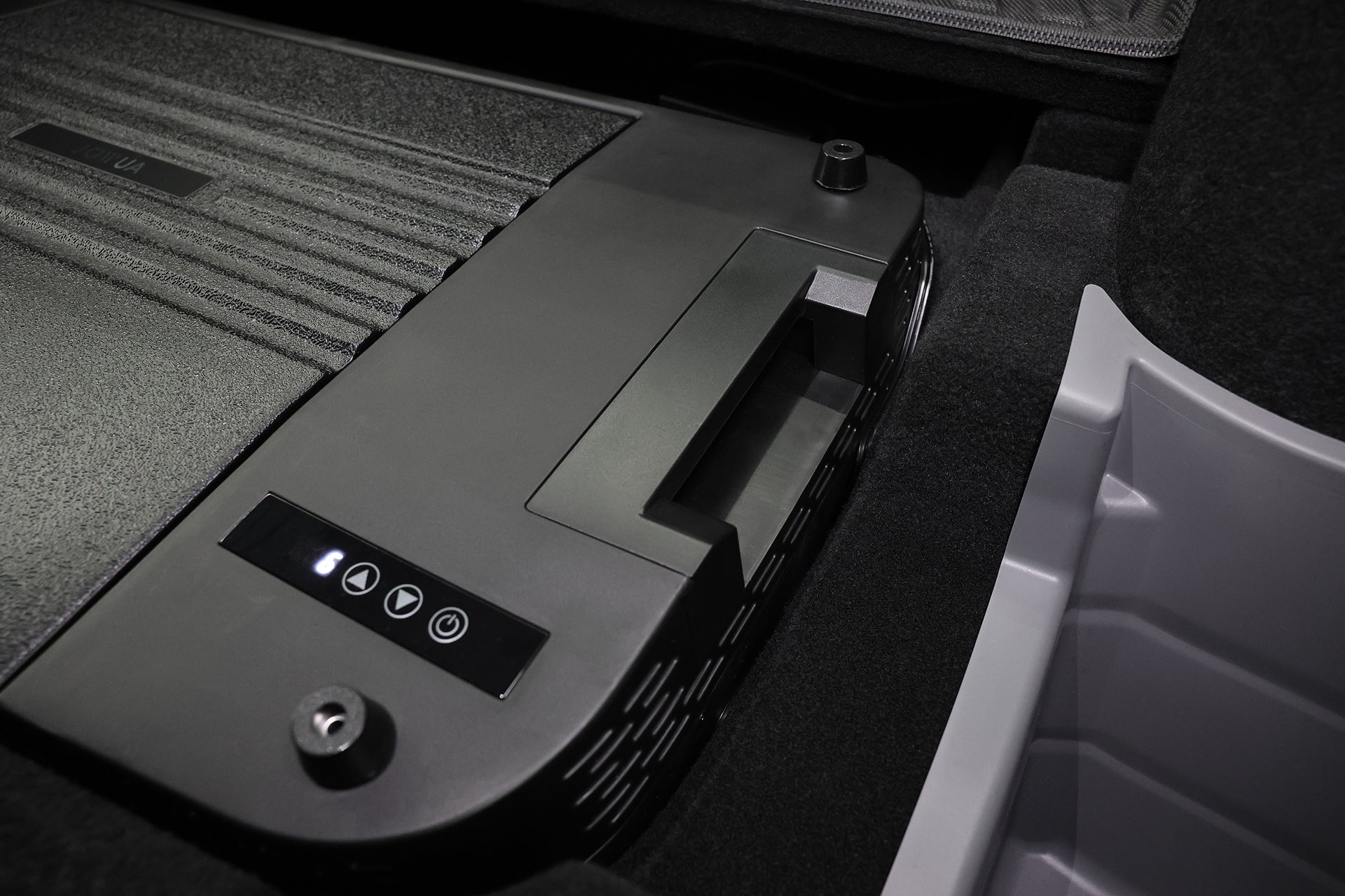 JOWUA Type-C & 點菸器 雙軌車用行動冰箱 (Model Y全車系)