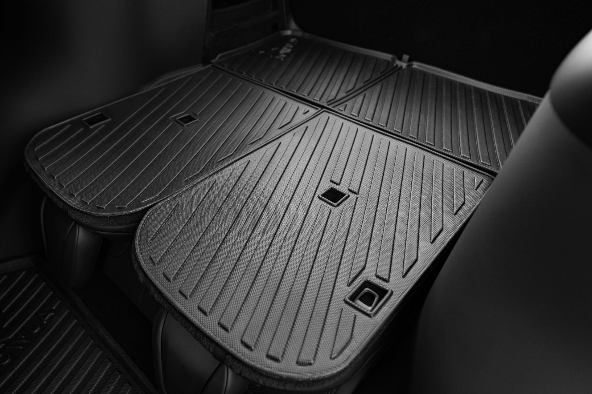 JOWUA 防水後排椅背墊(Model X)