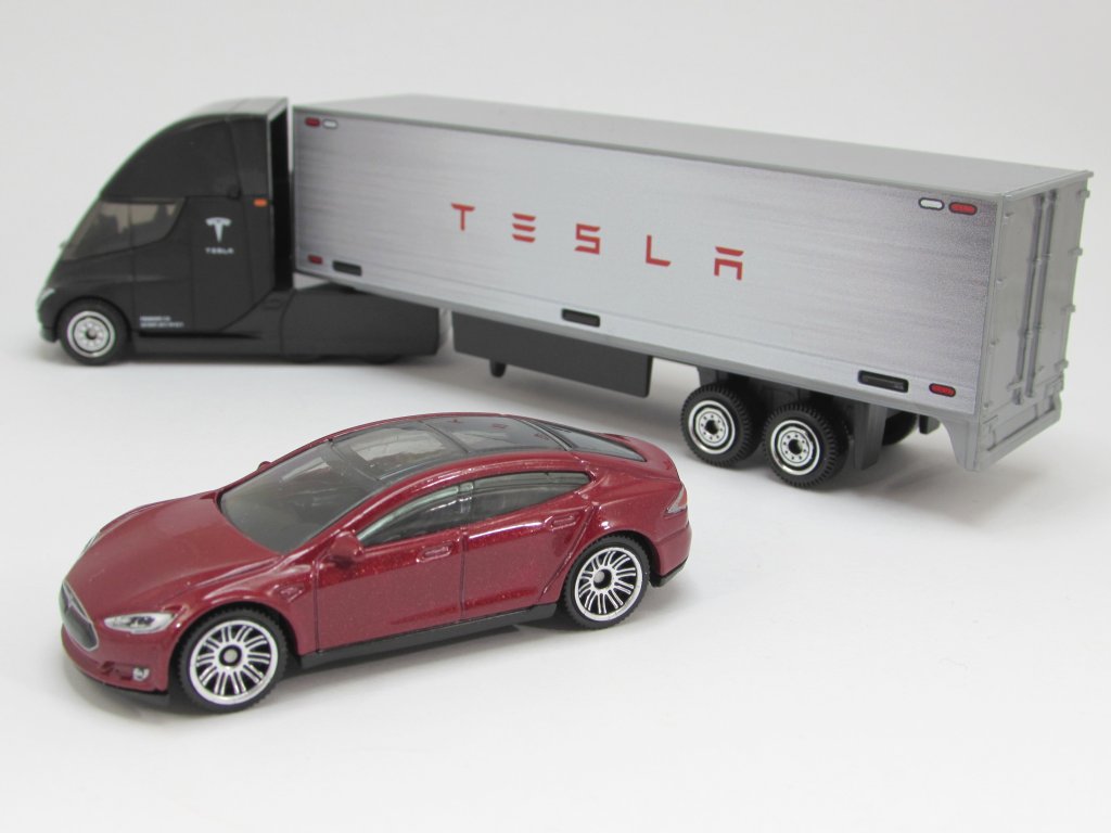 Matchbox Convoys Tesla Semi Trailer 模型