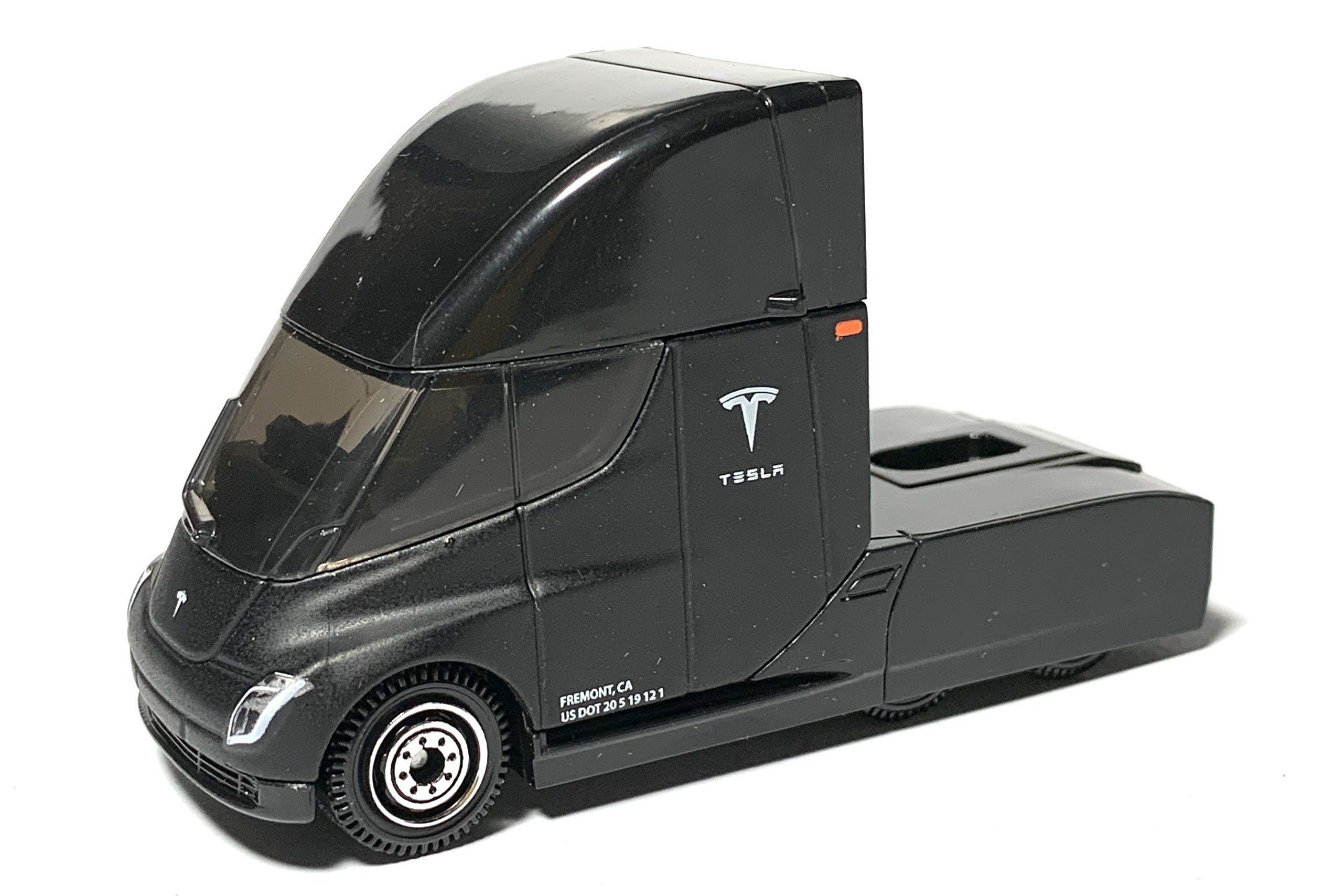 Matchbox Convoys Tesla Semi Trailer 模型